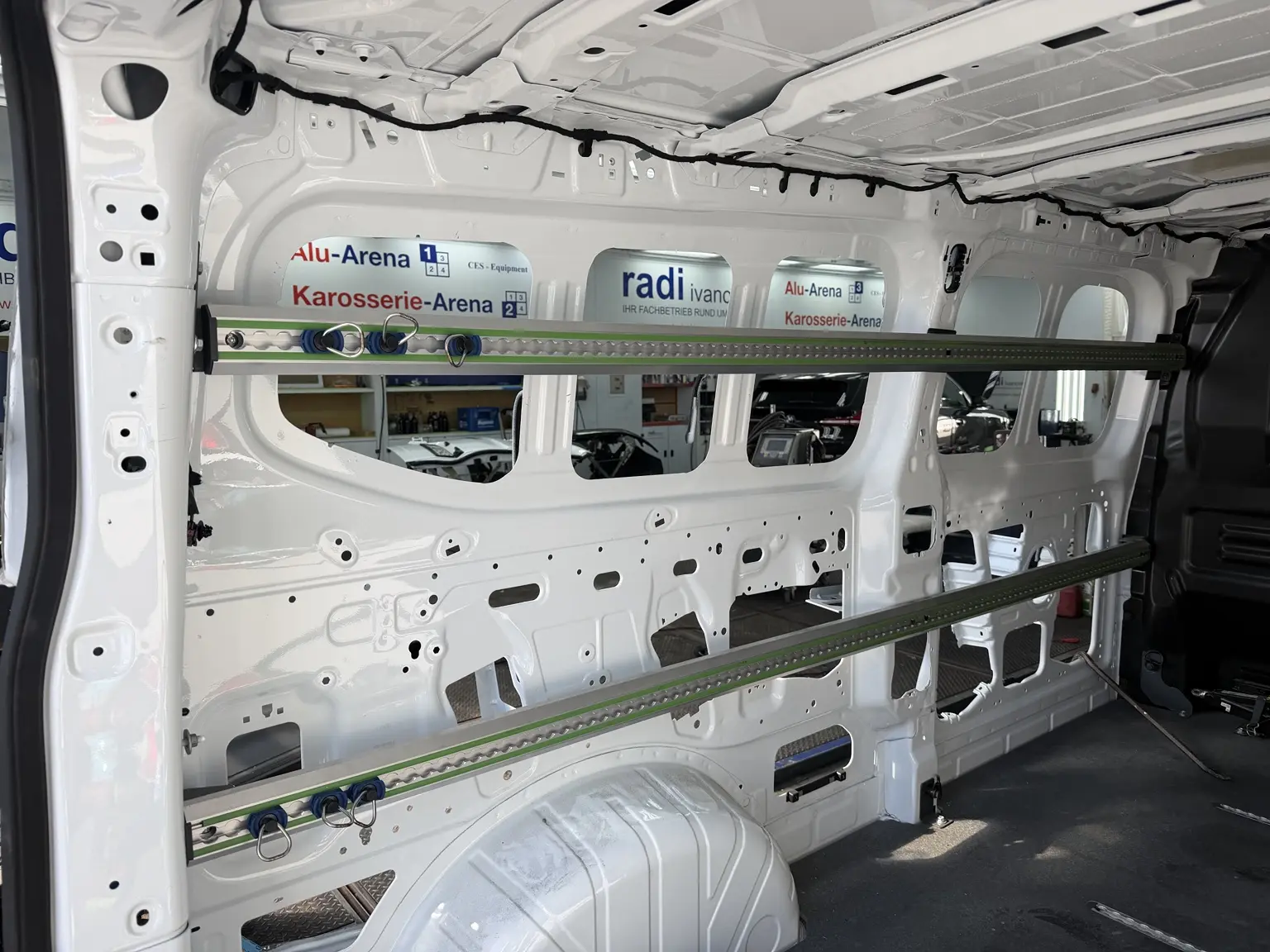 Transporter-Innenstruktur auf dem Richtsystem bei KLZM in Garching bei München